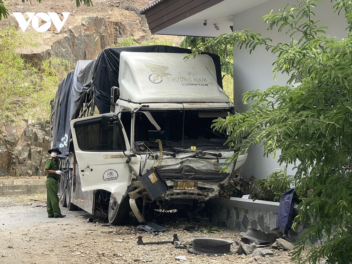 Khởi tố vụ tai nạn lao động tại núi Tazon làm 3 người chết